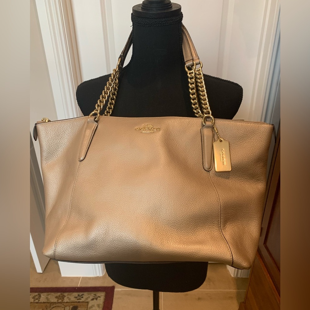 Coach Gold Leather and Chain Women's Bag